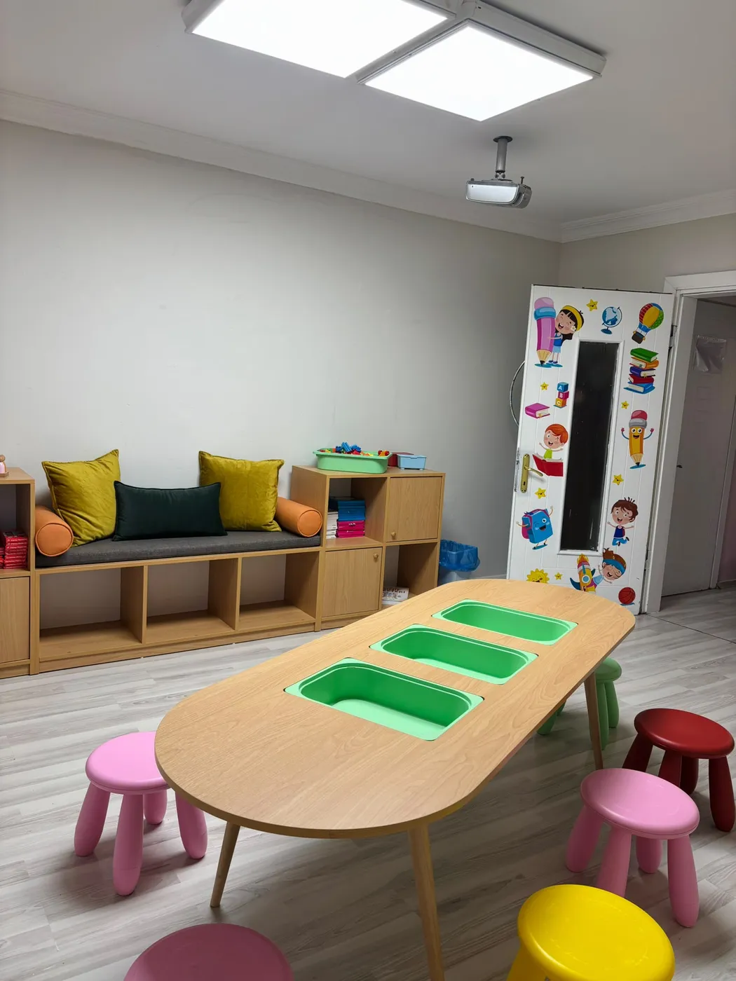 Minderli Köşemiz